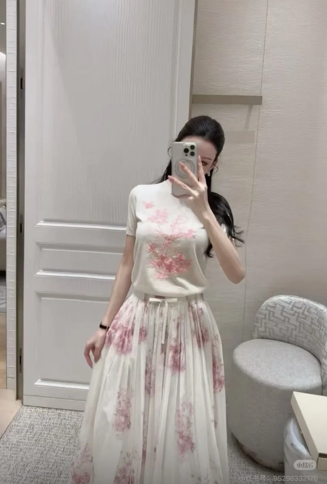 디올 꽃무늬 가든 프린트 반팔 티셔츠 상세 이미지 9