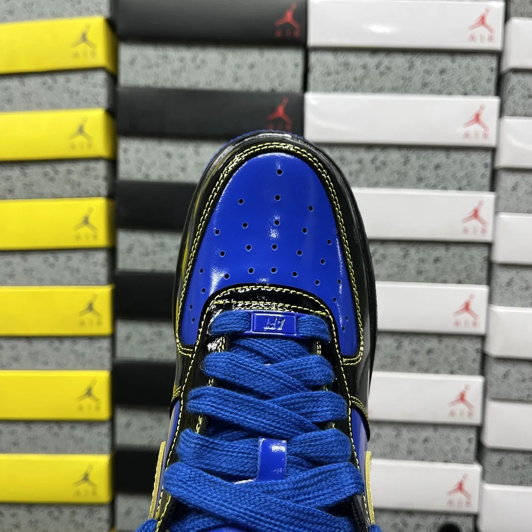 나이키 [S2] 에어 포스 1 로우 IQ1402-010 201672 Nike Air Force 1 Low Syna Central Cee 상세 이미지 4