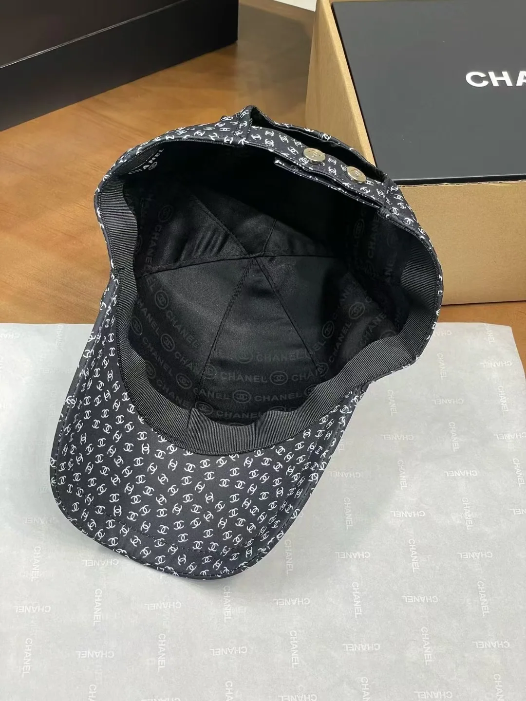 샤넬 더블 C 로고 베이스볼 모자 상세 이미지 8