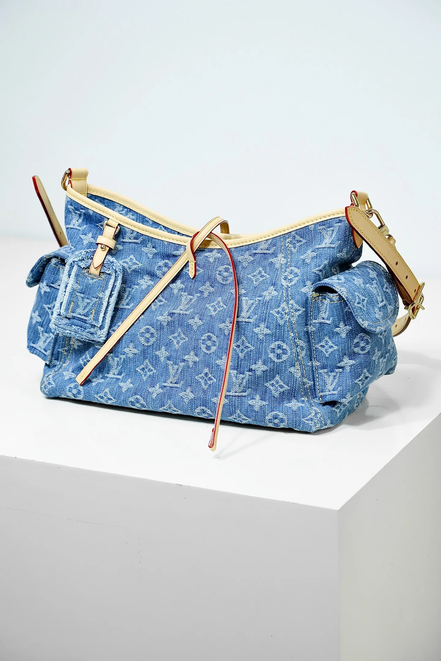 루이비통 모노그램 데님 캐리올 카고 가방 상세 이미지 8