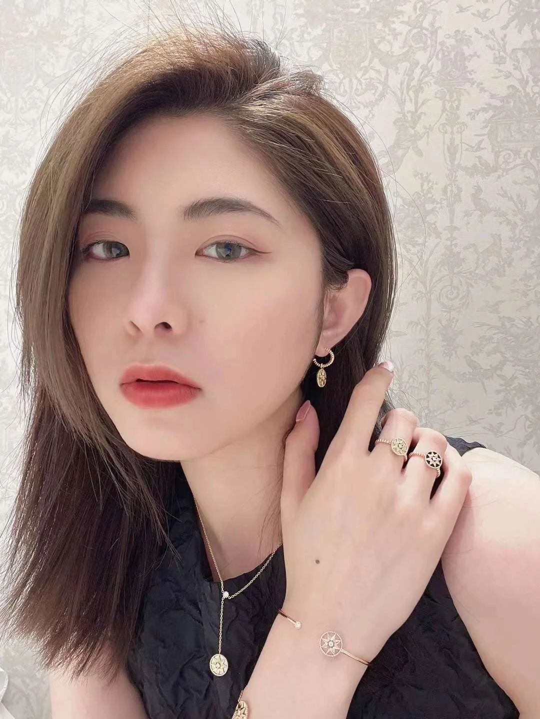 디올 컴퍼스 다이아몬드 목걸이 상세 이미지 7