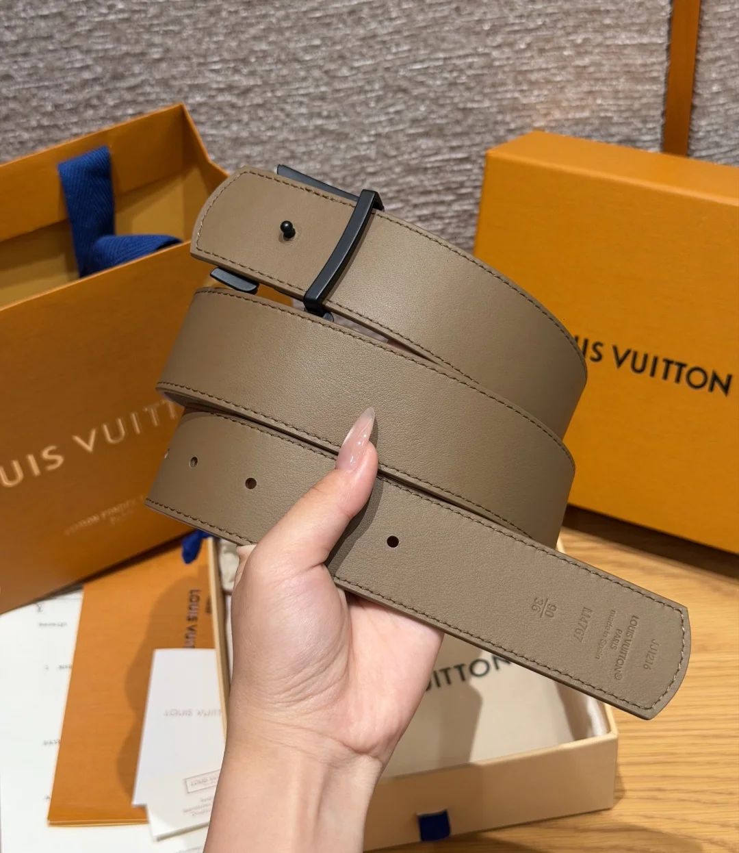 루이비통 디멘션 40mm 리버시블 벨트 상세 이미지 4