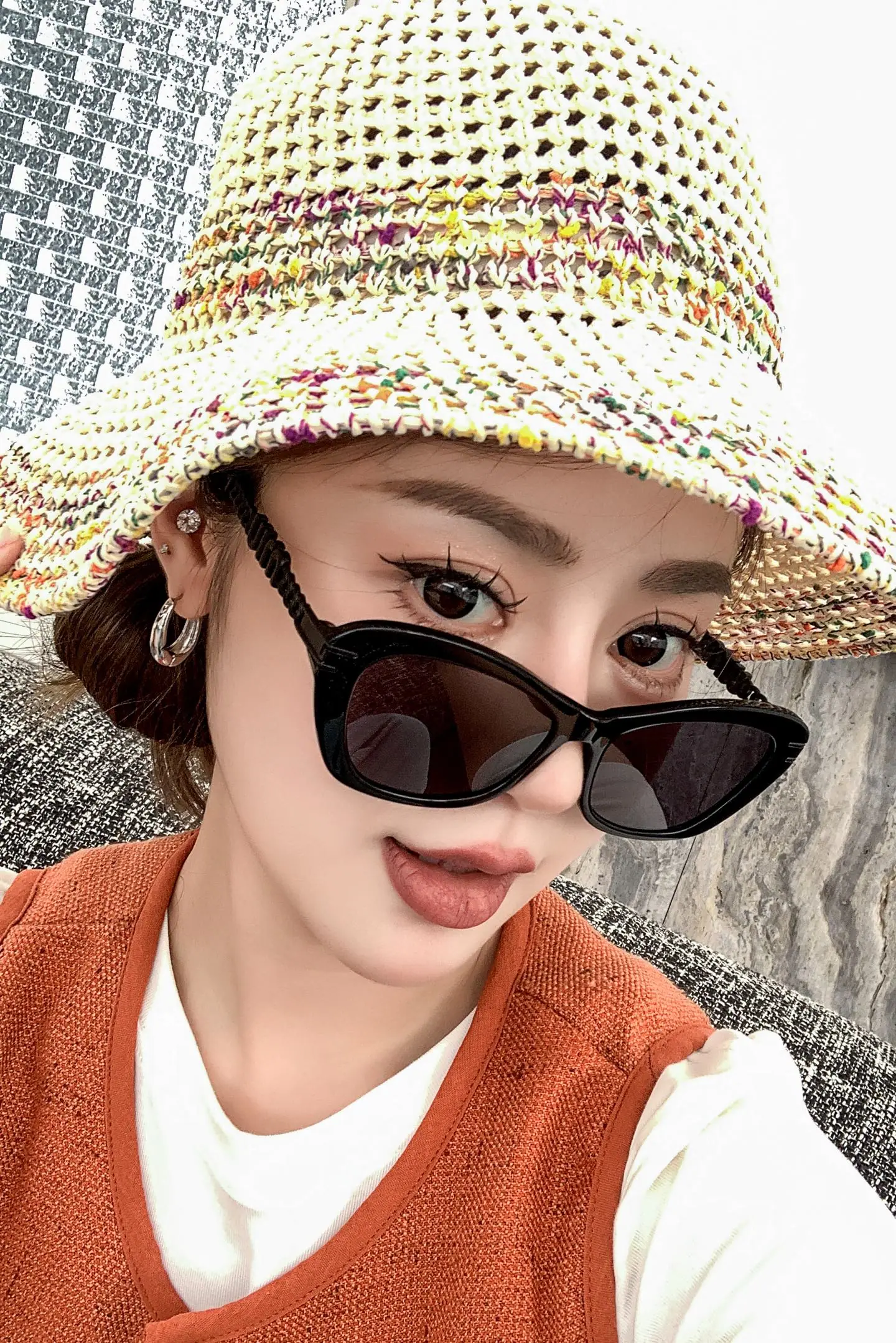 미우미우 OMU 15 WS 선글라스 상세 이미지 9