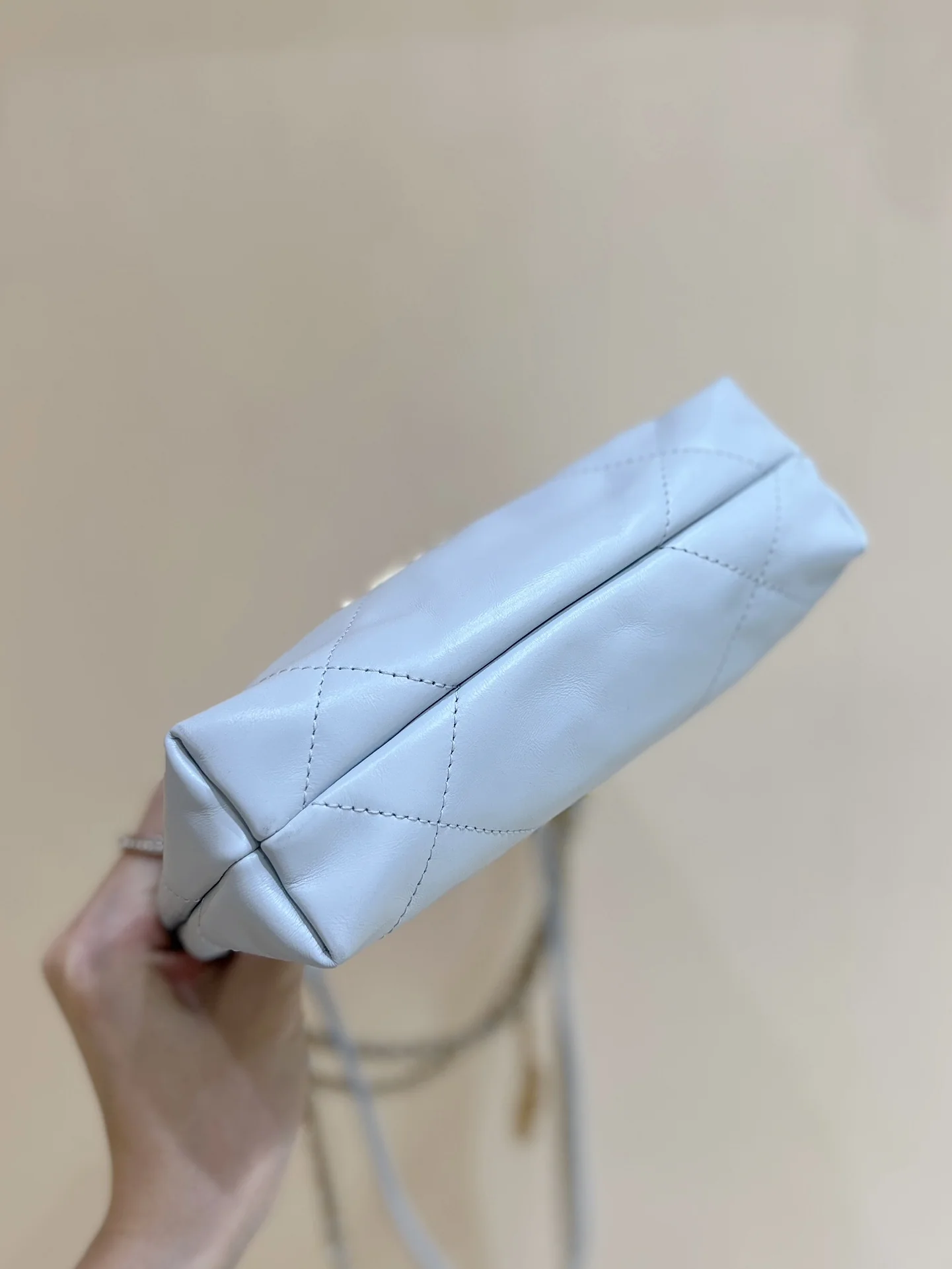 샤넬 미니 22 가방 AS3980 상세 이미지 4