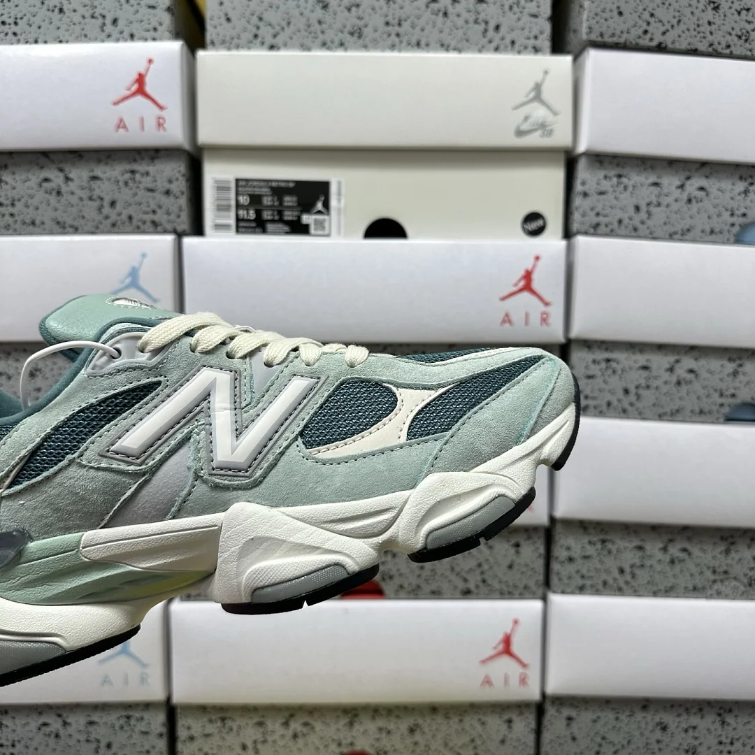 뉴발란스 [C] 9060 U9060FG 202172 New Balance 9060 상세 이미지 2