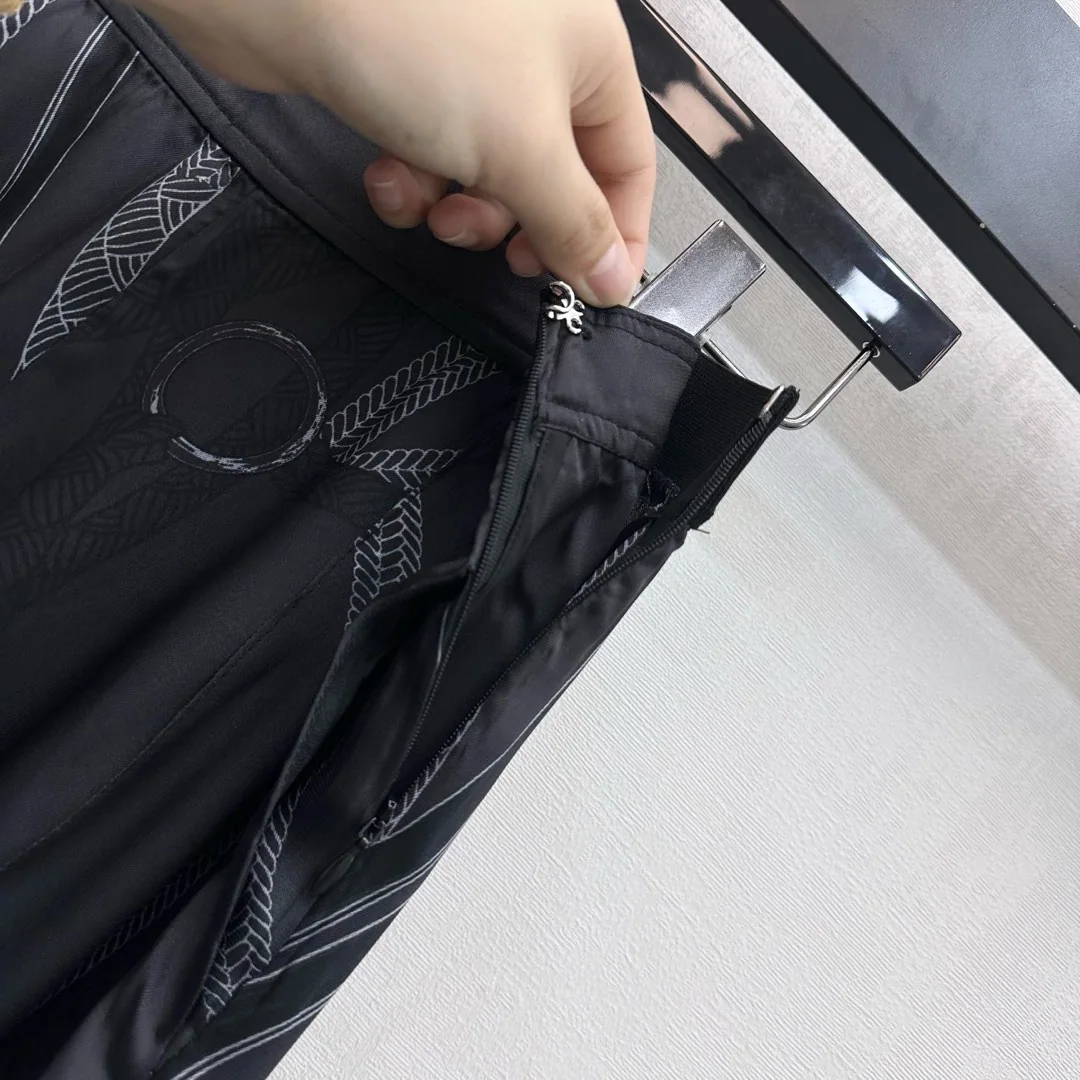 에르메스 실크 프린트 스트레이트 레그 여성 바지 상세 이미지 4