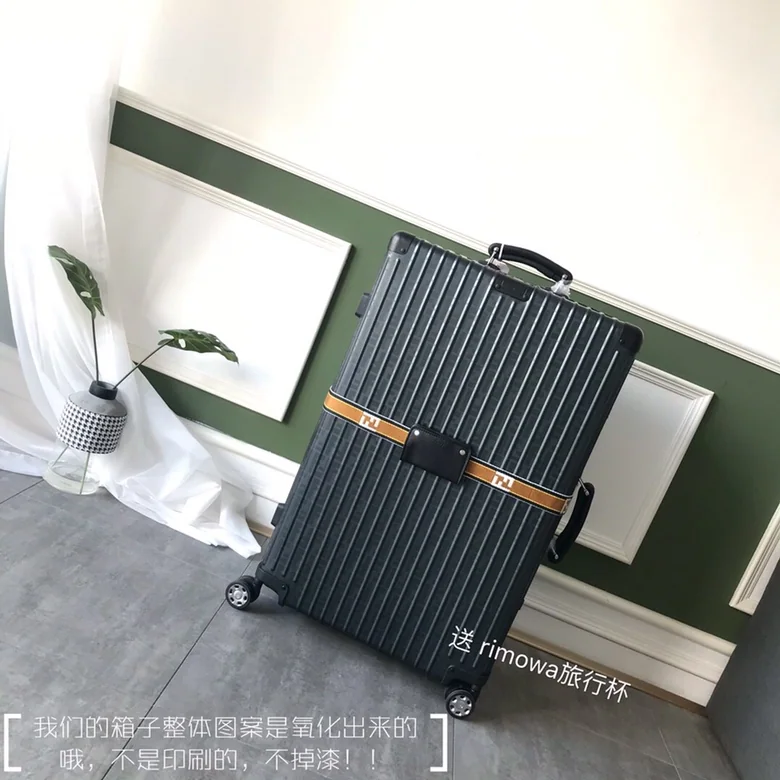 여행가방 리모와 알루미늄 여행가방 상세 이미지 1
