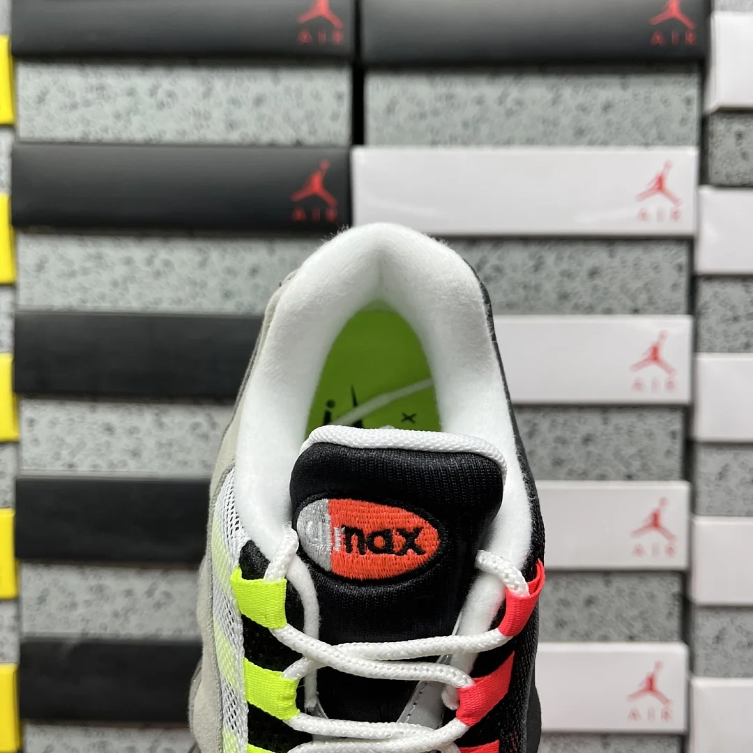 나이키 [GX] 에어 맥스 95 프리미엄 IM2211-001 202027 Nike Air Max 95 Premium Greedy 상세 이미지 6