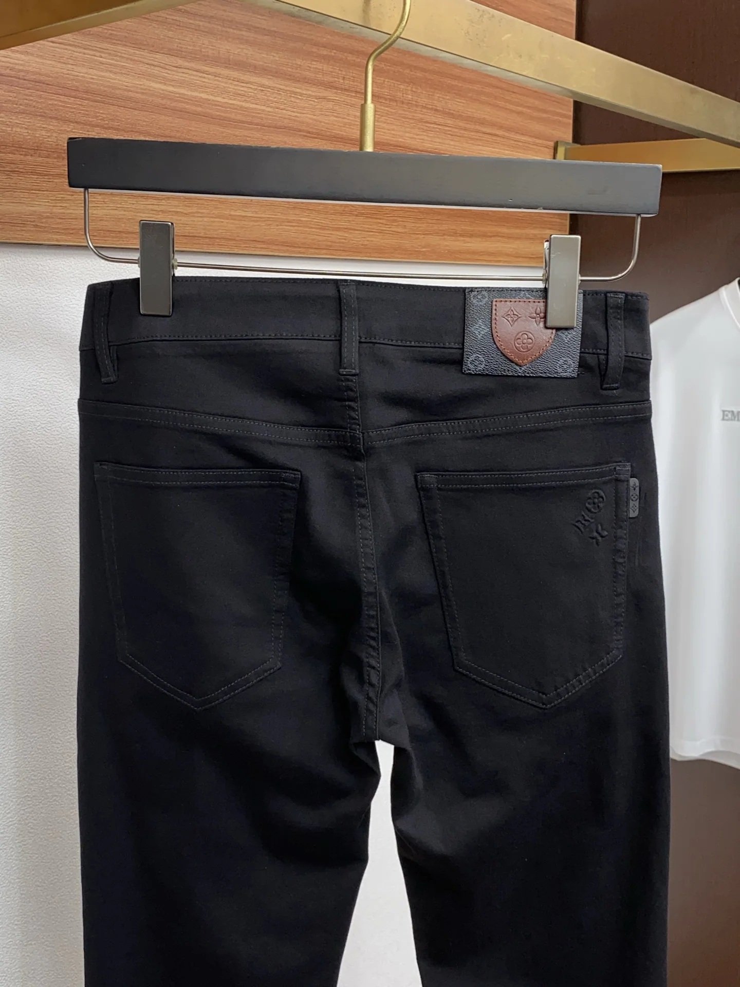 루이비통 데님 남성 바지 상세 이미지 9