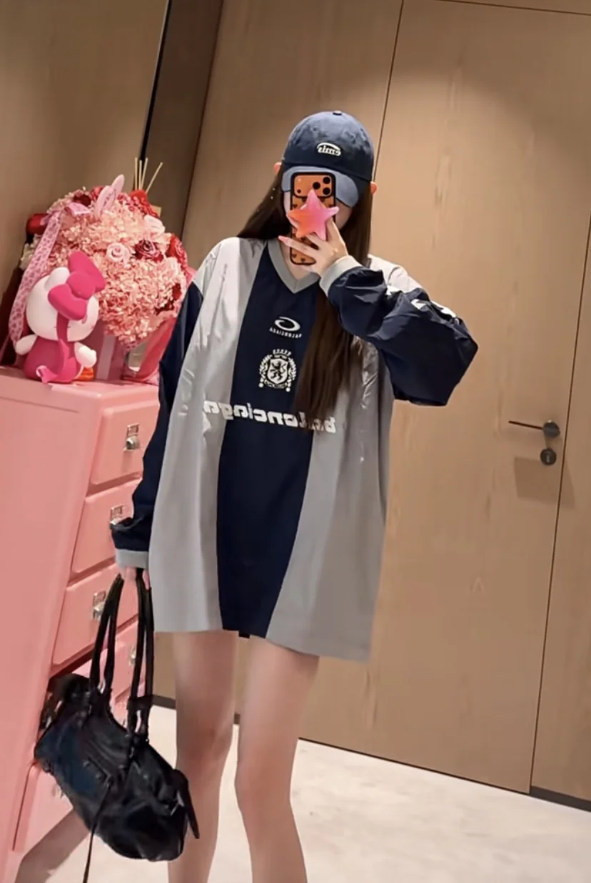 발렌시아가 컬러 블록 V넥 긴팔 티셔츠 상세 이미지 15