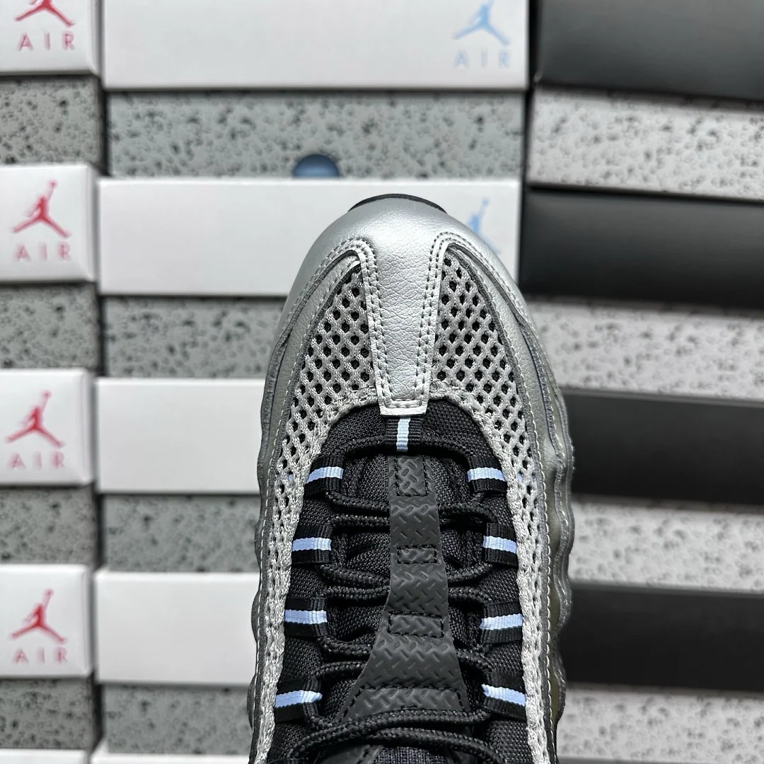 나이키 [GX] 에어 맥스 95 IQ7708-095 201756 Nike Air Max 95 Big Bubble Palace 상세 이미지 9