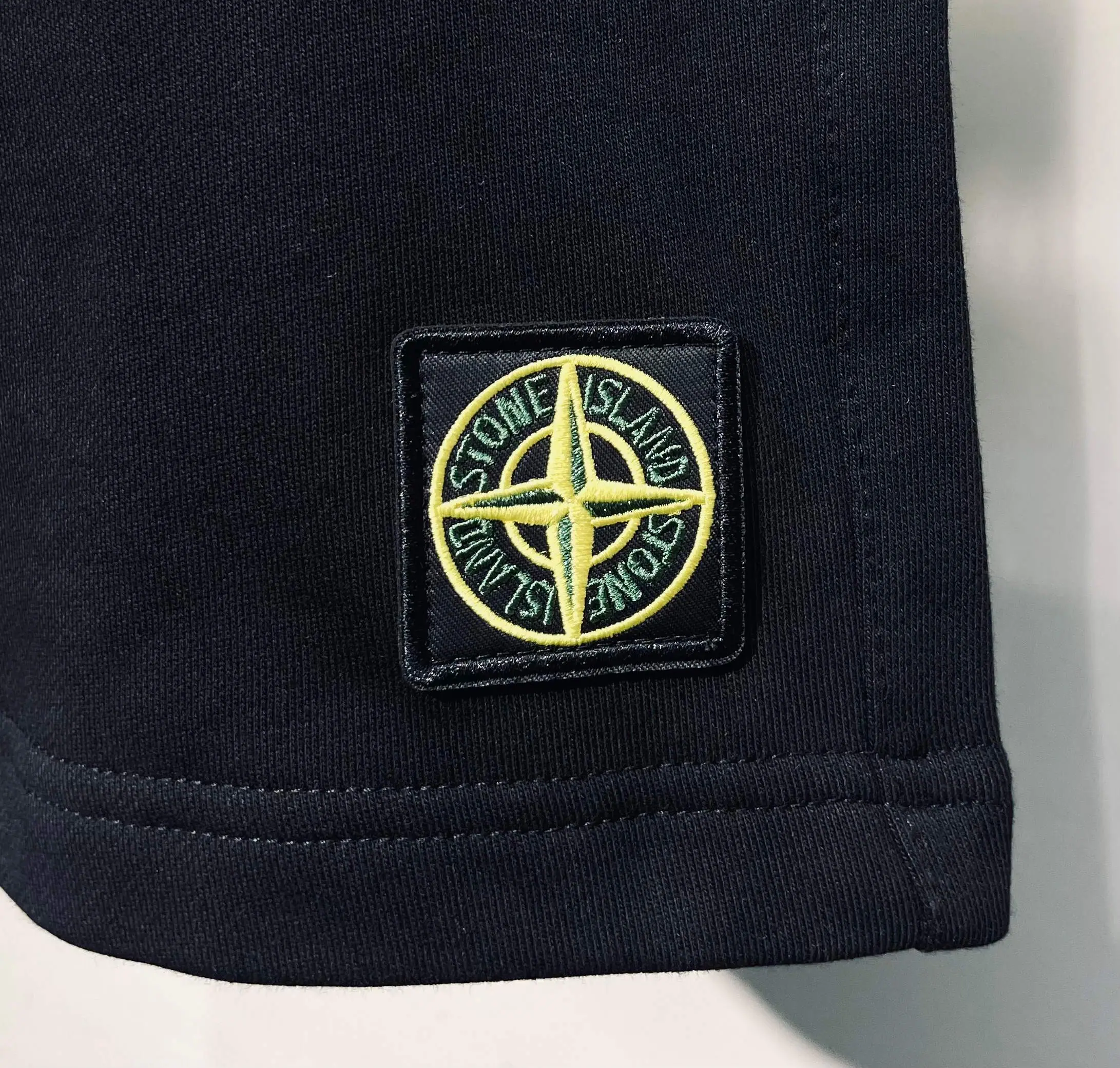 스톤아일랜드 남여공용 반바지 51374 Stone Island Shorts 상세 이미지 7