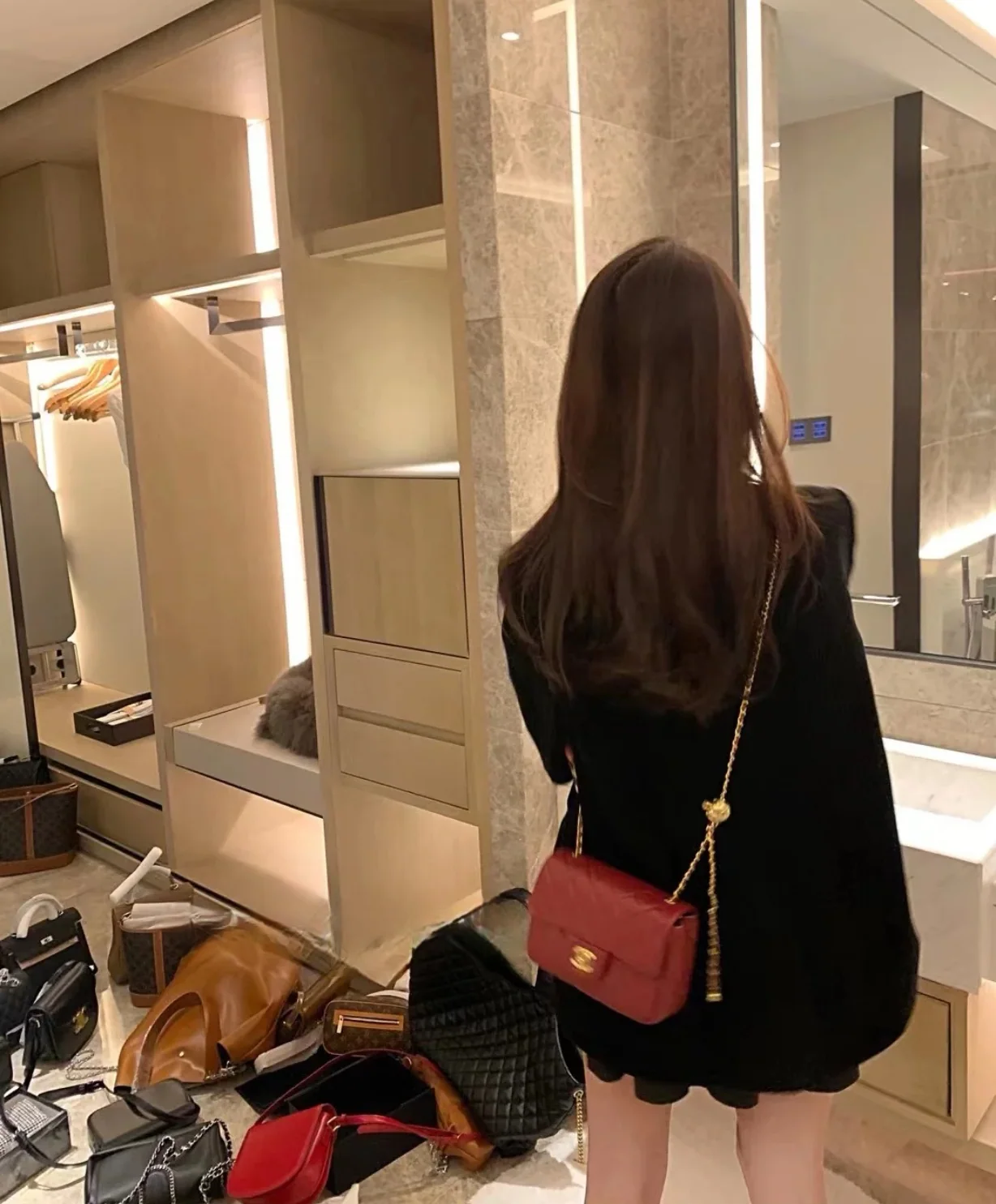 샤넬 와인 레드 빈티지 가방 상세 이미지 1