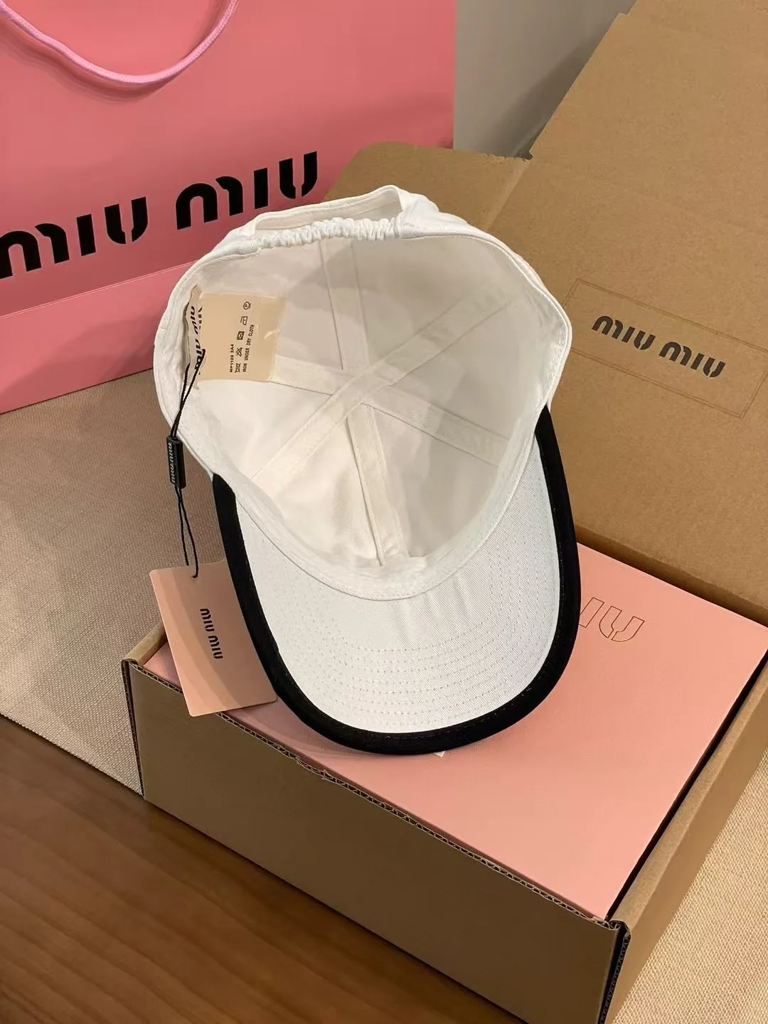 미우미우 자수 베이스볼 캡 상세 이미지 6
