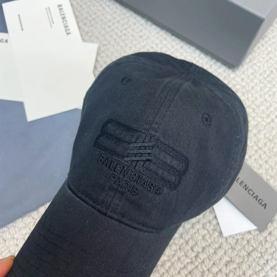 발렌시아가 더블 B 자수 야구모자 상세 이미지 3