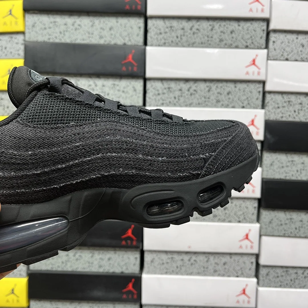 나이키 [GX] 에어 맥스 95 OG HM4743-001 201545 Nike Air Max 95 OG Black 상세 이미지 2