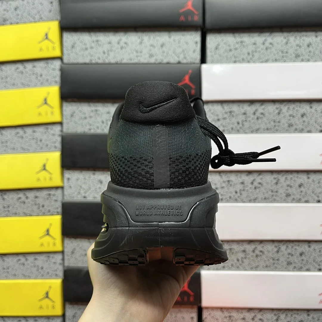 나이키 [CG] 보메로 프리미엄 IQ0627-001 201999 Nike Vomero Premium Black Mini Chrome Swoosh 상세 이미지 6