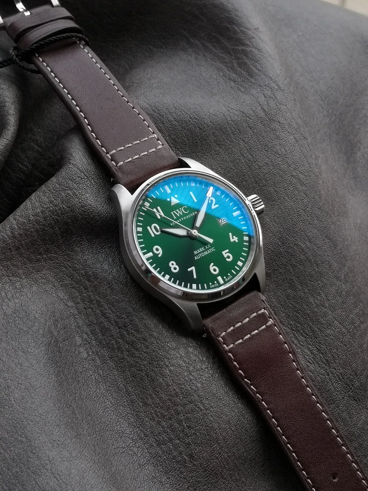 IWC 파일럿 그린 다이얼 자동 시계 IW328205 상세 이미지 6
