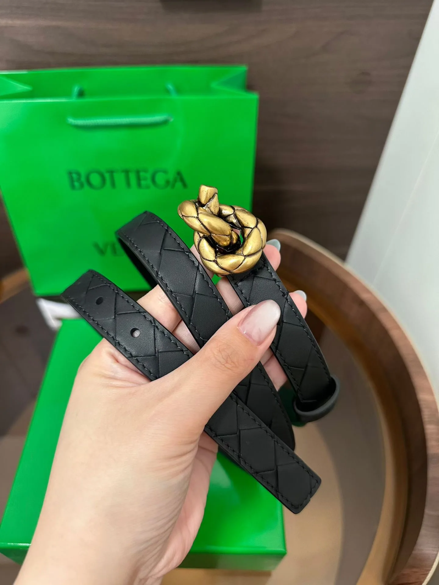 보테가베네타 빈티지 버클 여성 가죽 벨트 상세 이미지 3