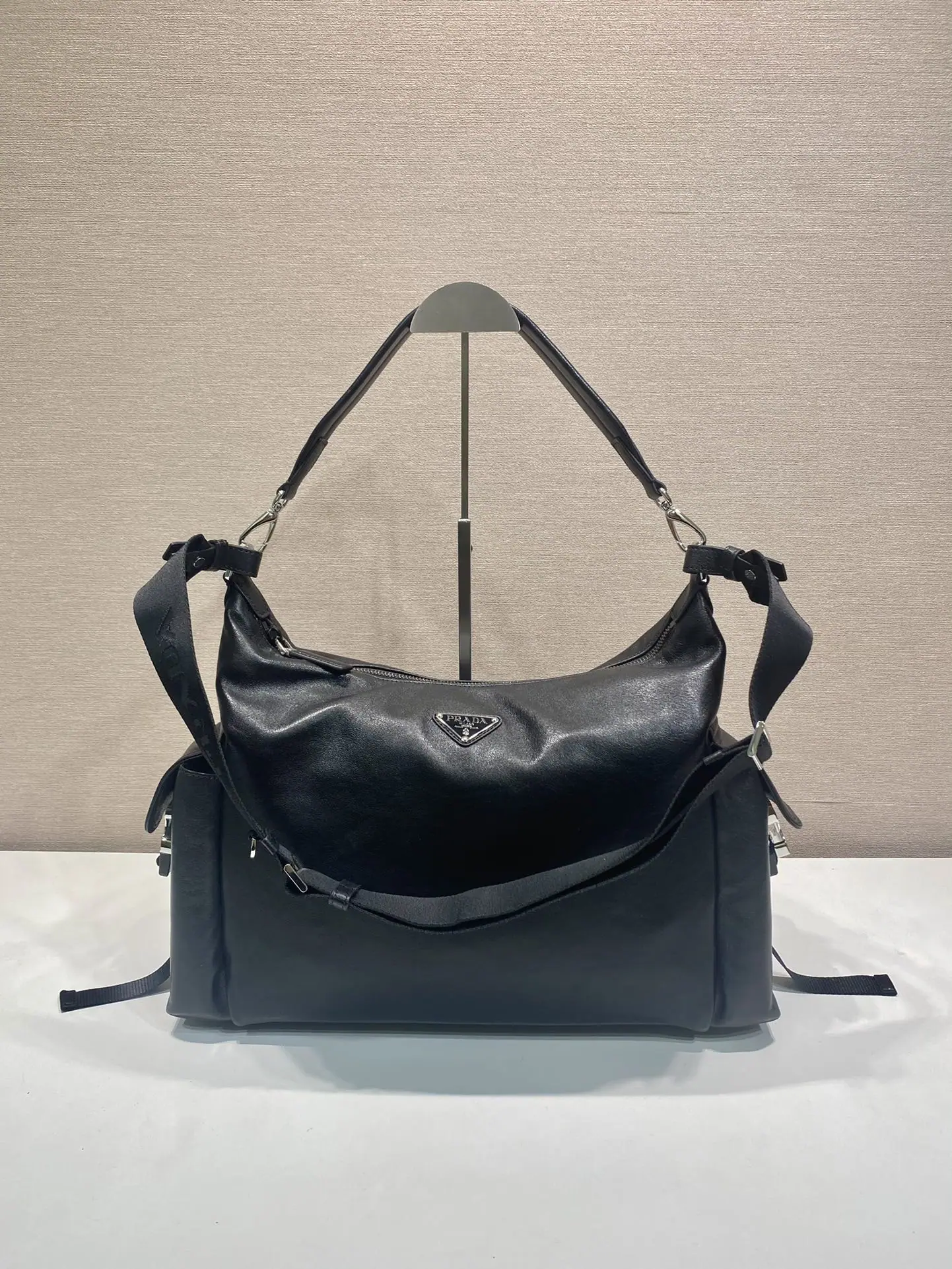 프라다 플랜트 소프트 램스킨 호보백 2VH204