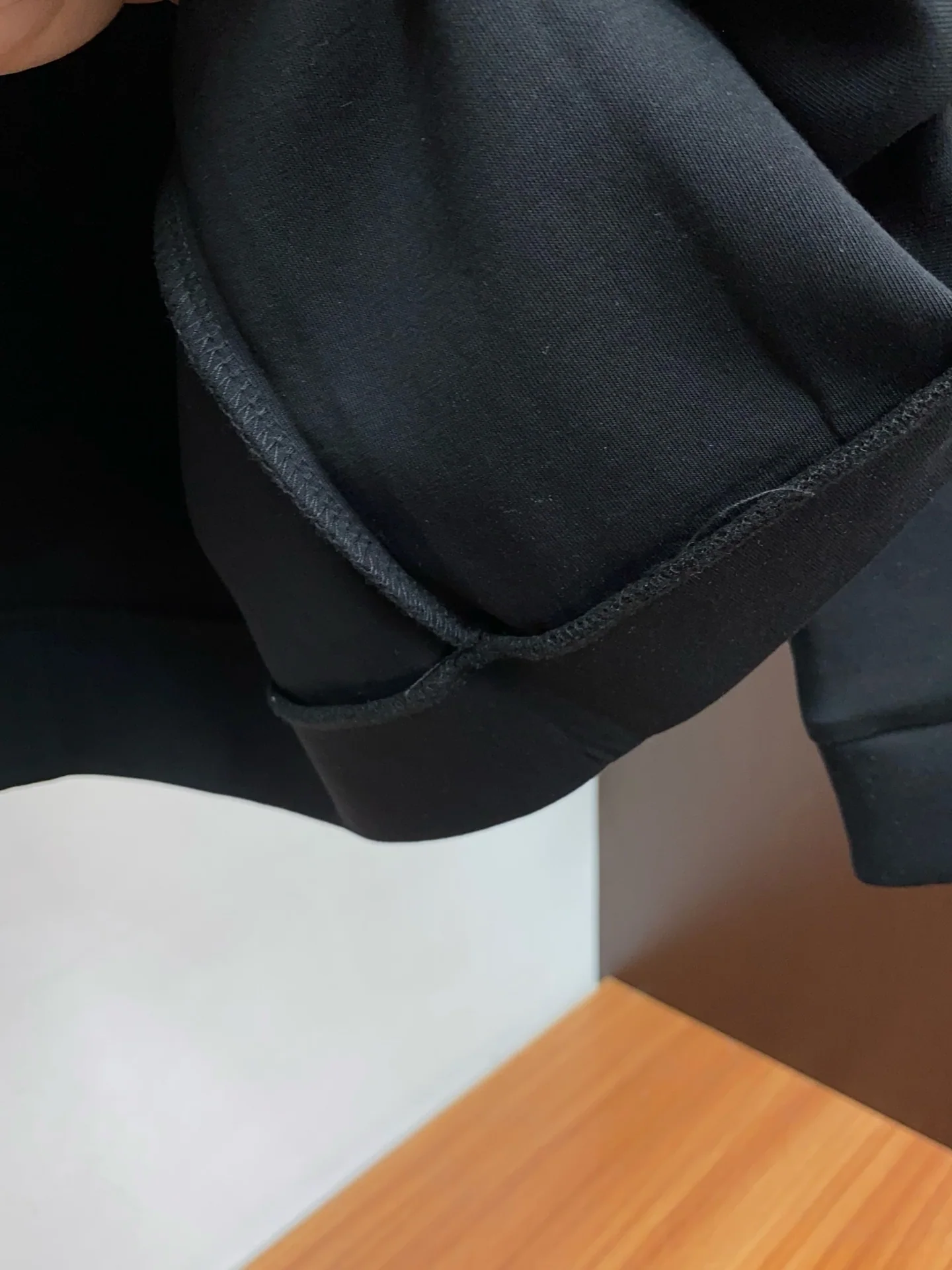 버버리 로고 코튼 크루넥 긴팔 스웨트셔츠 남성 상세 이미지 6