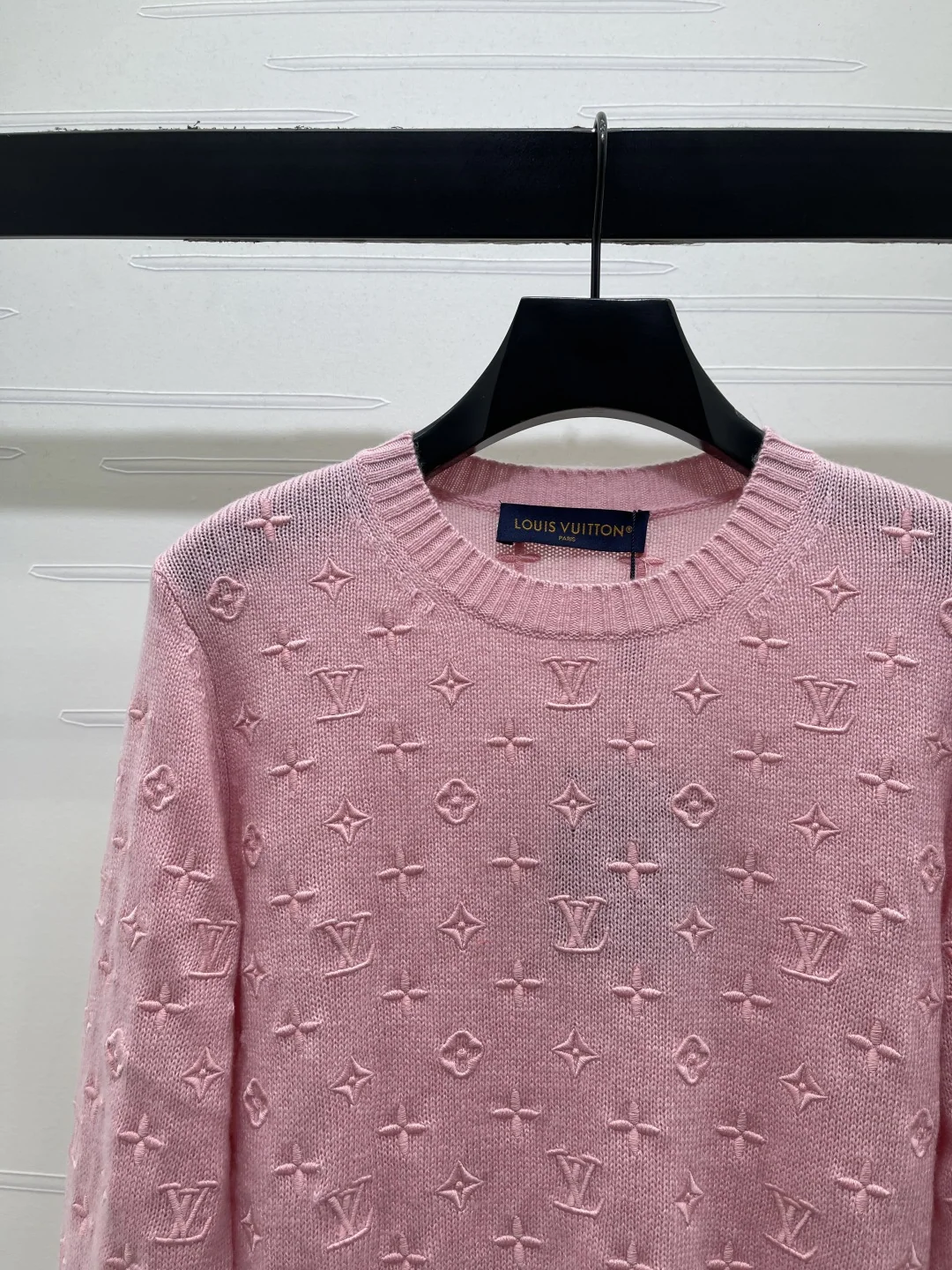루이비통 모노그램 자수 울 니트 긴팔 탑 상세 이미지 3
