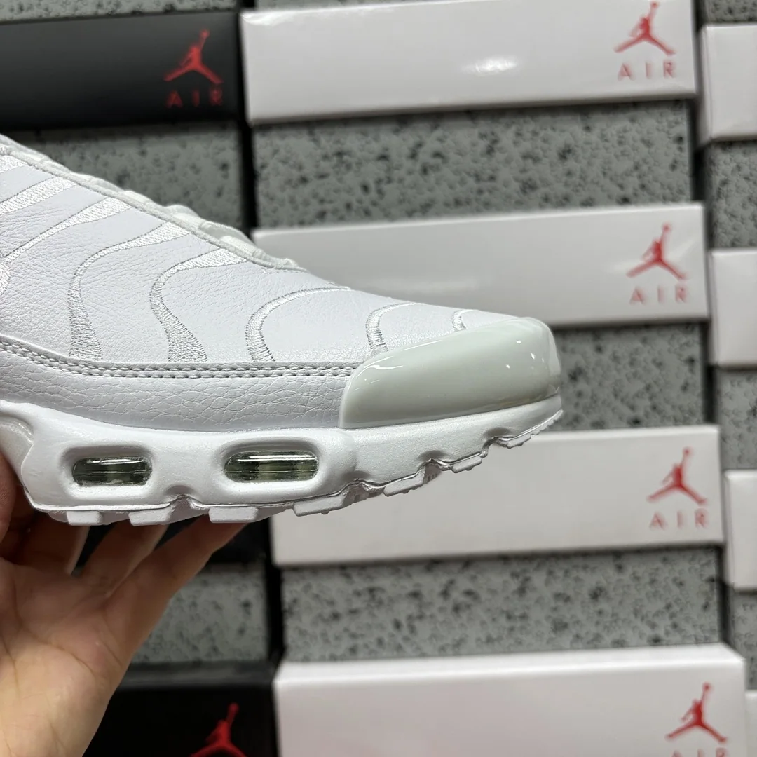 나이키 [DF] 에어 맥스 플러스 AJ2029-100 201710 Nike Air Max Plus Triple White 상세 이미지 5