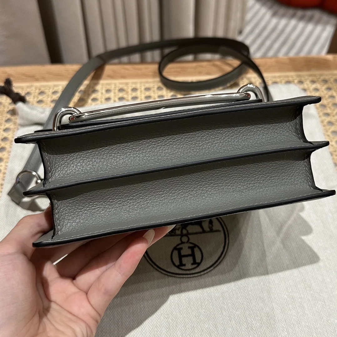 에르메스 돼지코 19 cm 송아지가죽 가방 상세 이미지 5