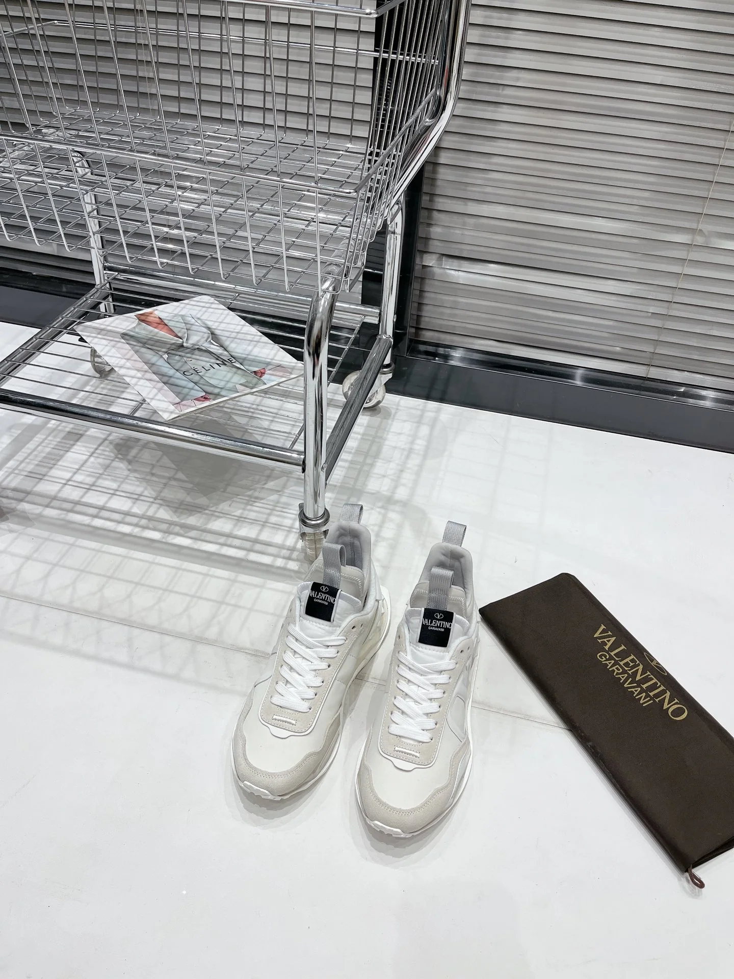 발렌티노 넷러너 하이탑 남성 스니커즈 상세 이미지 1