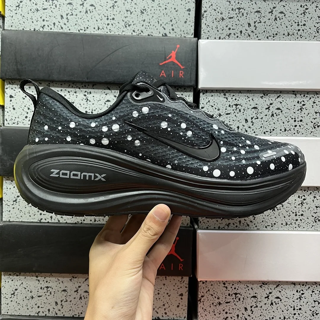 나이키 [XY] 보메로 플러스 IM2038-041 201723 Nike Vomero Plus 상세 이미지 4