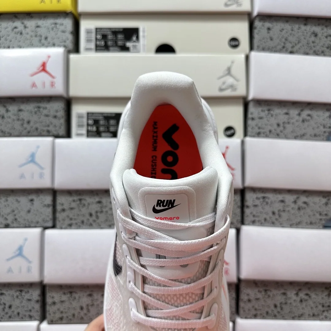 나이키 [5A] 보메로 프리미엄 HQ2050-103 201611 Nike Vomero Premium White Bright Crimson 상세 이미지 6