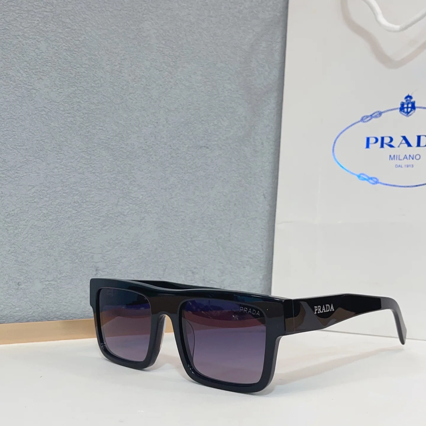 프라다 선글라스 56498 Prada Sunglasses 상세 이미지 8