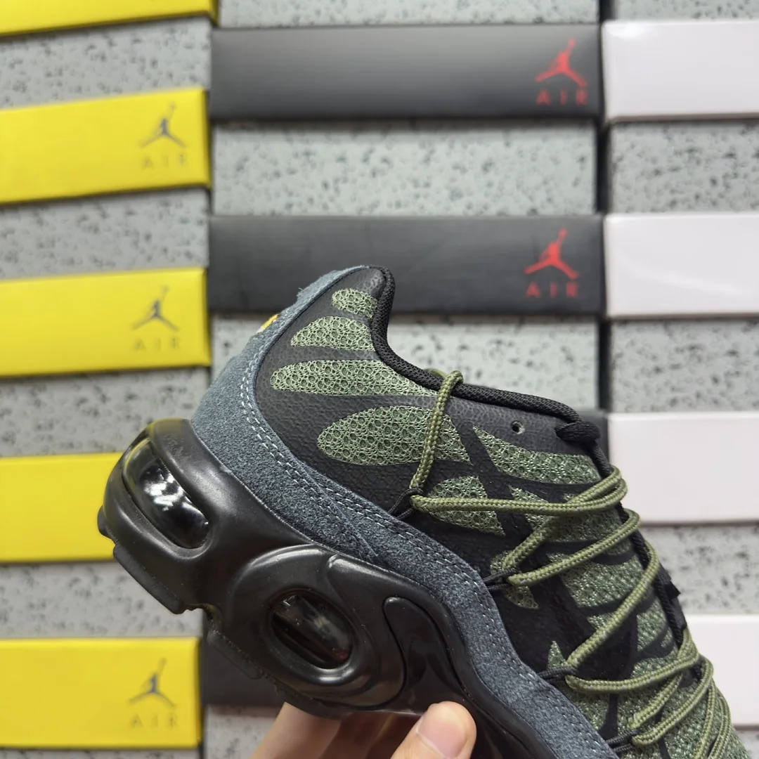 나이키 [BD] 에어 맥스 플러스 유틸리티 FJ4232-200 201909 Nike Air Max Plus Utility Medium Olive 상세 이미지 5