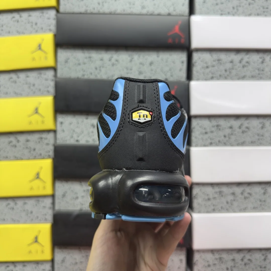 나이키 [BD] 에어 맥스 플러스 DM0032-005 201917 Nike Air Max Plus Black University Blue 상세 이미지 5