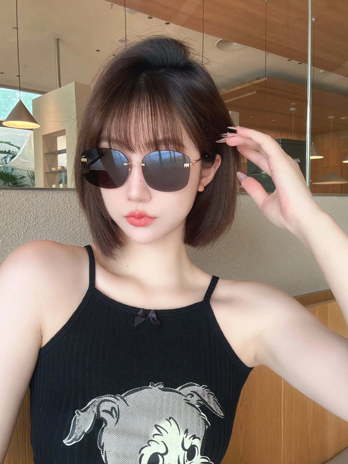 미우미우 VMU 73 ZS 선글라스 상세 이미지 4