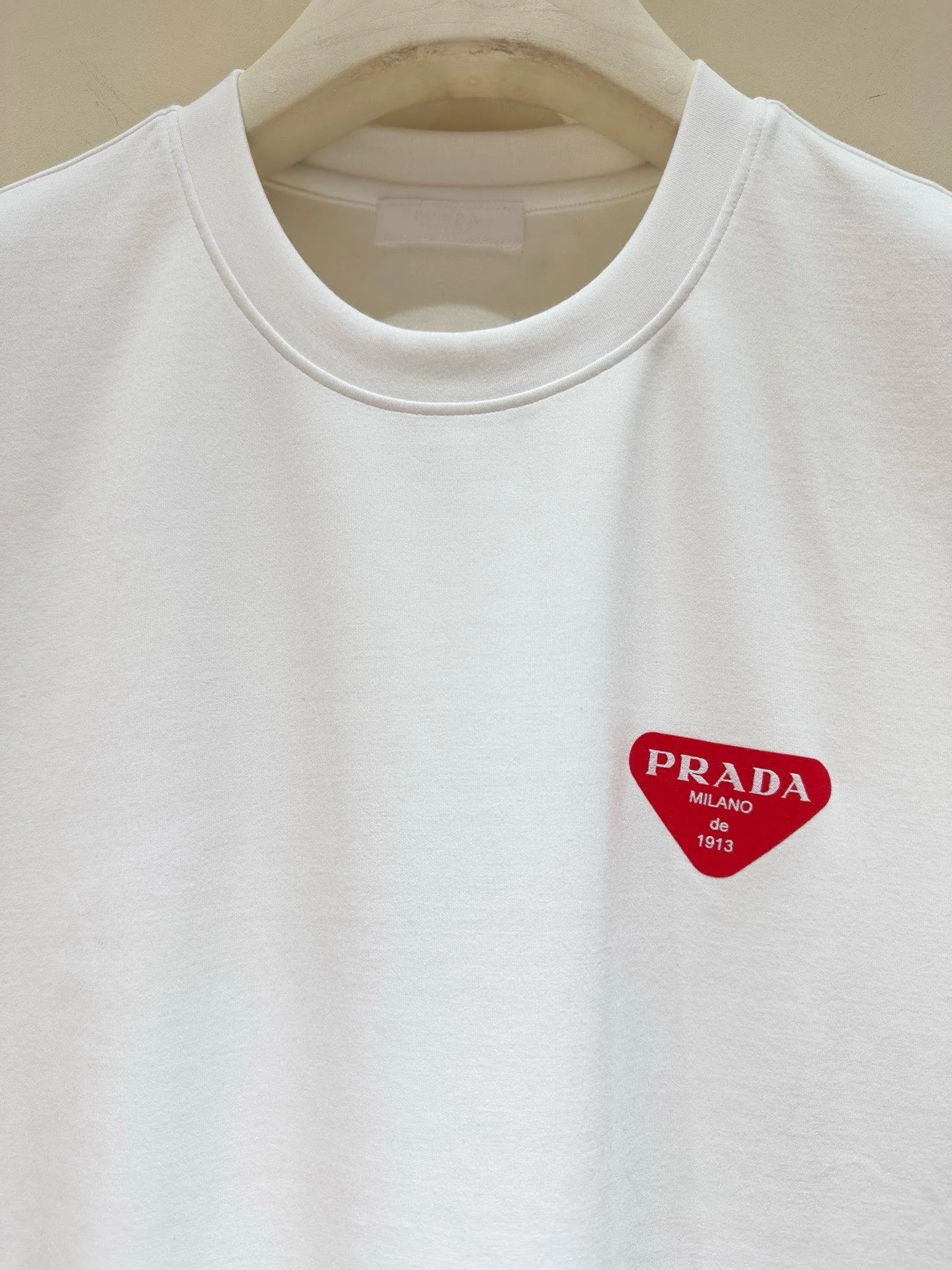 프라다 스트레치 니트 크루넥 반팔 티셔츠 P240 상세 이미지 8