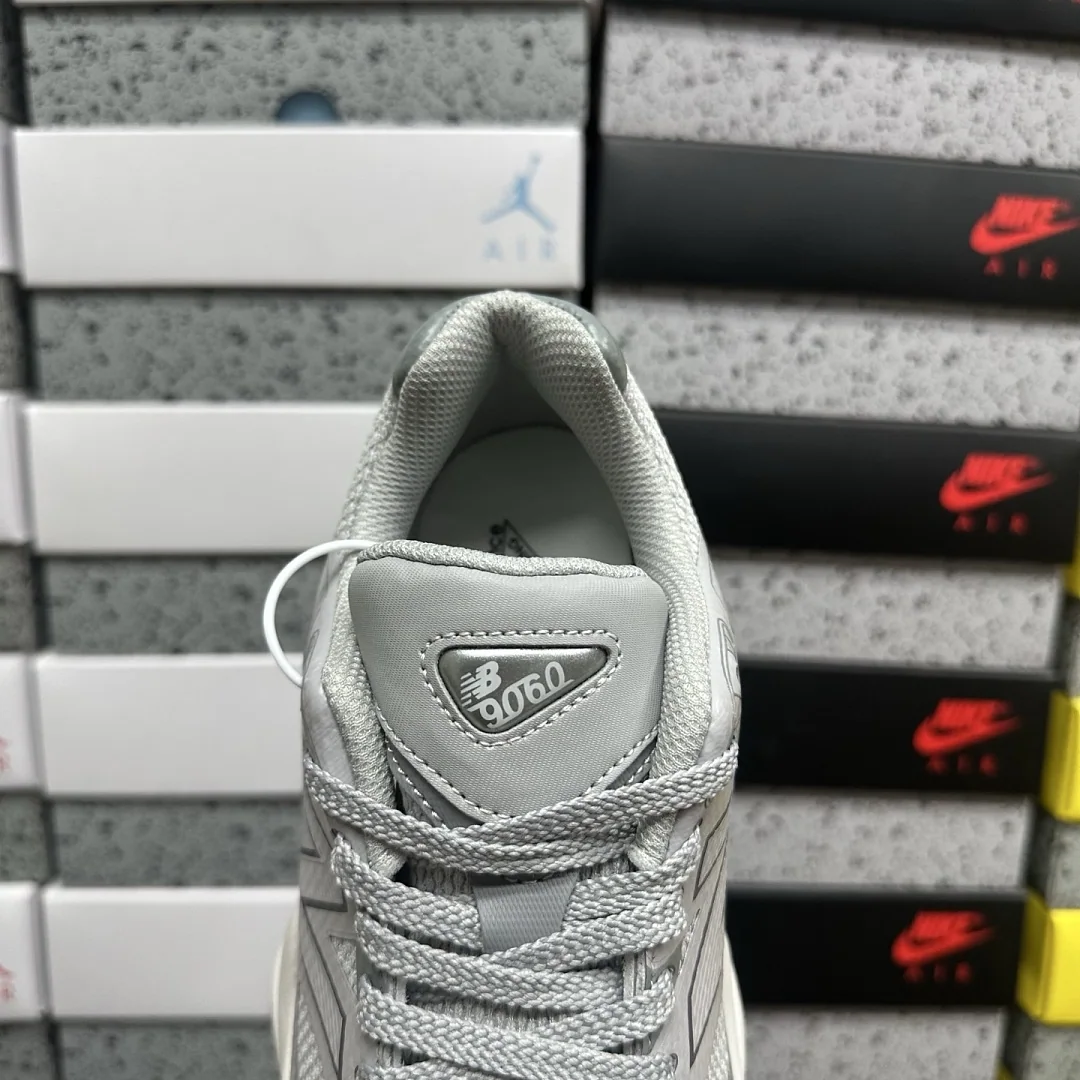 뉴발란스 [C] 9060 U90601NR 202244 New Balance 9060 Shoe Palace Black Silver 상세 이미지 6