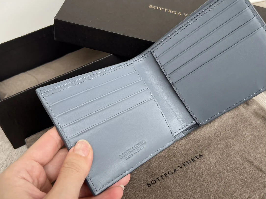 보테가베네타 미디엄 와이드 우븐 숏 지갑 상세 이미지 5