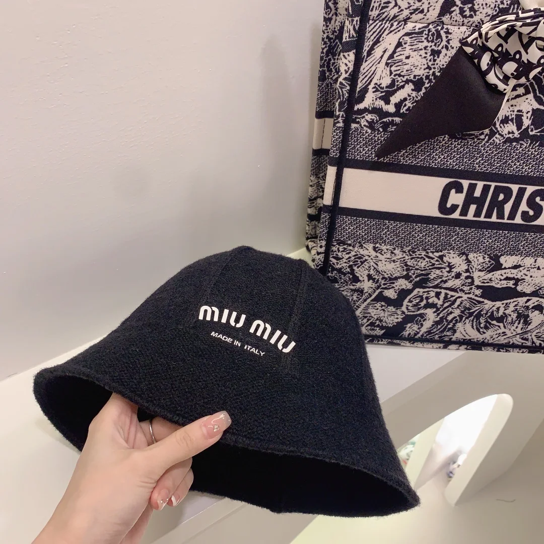 미우미우 캡 상세 이미지 3