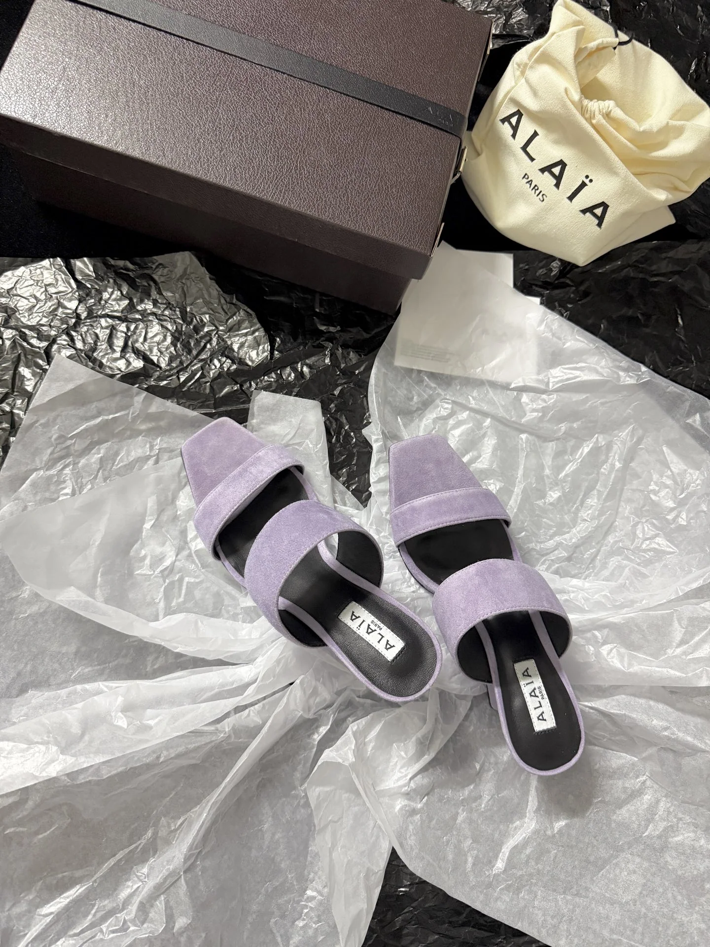 알라이아 미니멀리스트 뮬 탭 힐 신발 상세 이미지 2