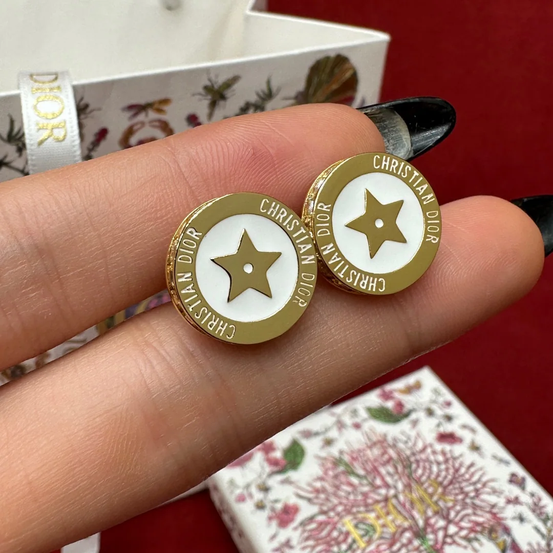 디올 오각별 스터드 귀걸이 178694