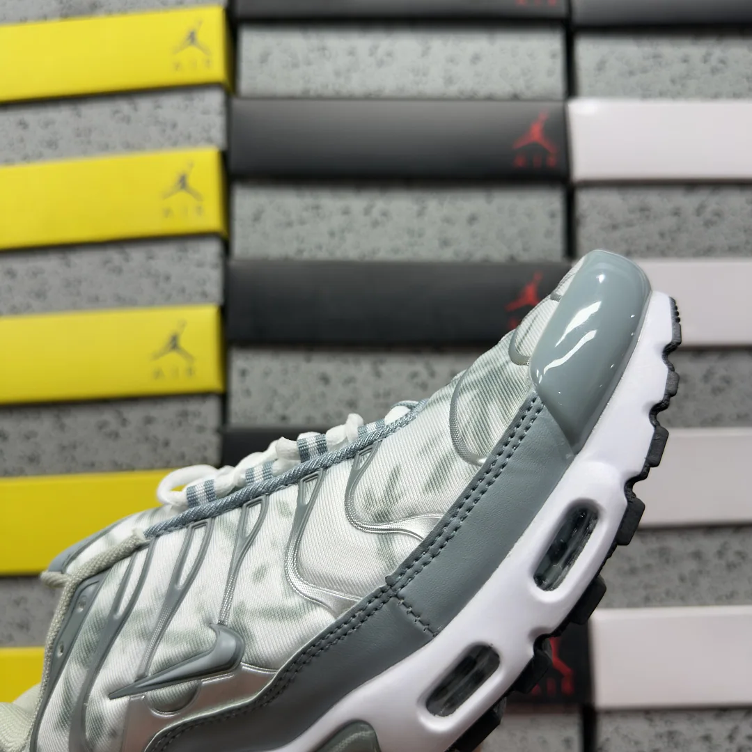나이키 [BD] 에어 맥스 플러스 FV0394-300 201850 Nike Air Max Plus Origins Waterway 상세 이미지 9