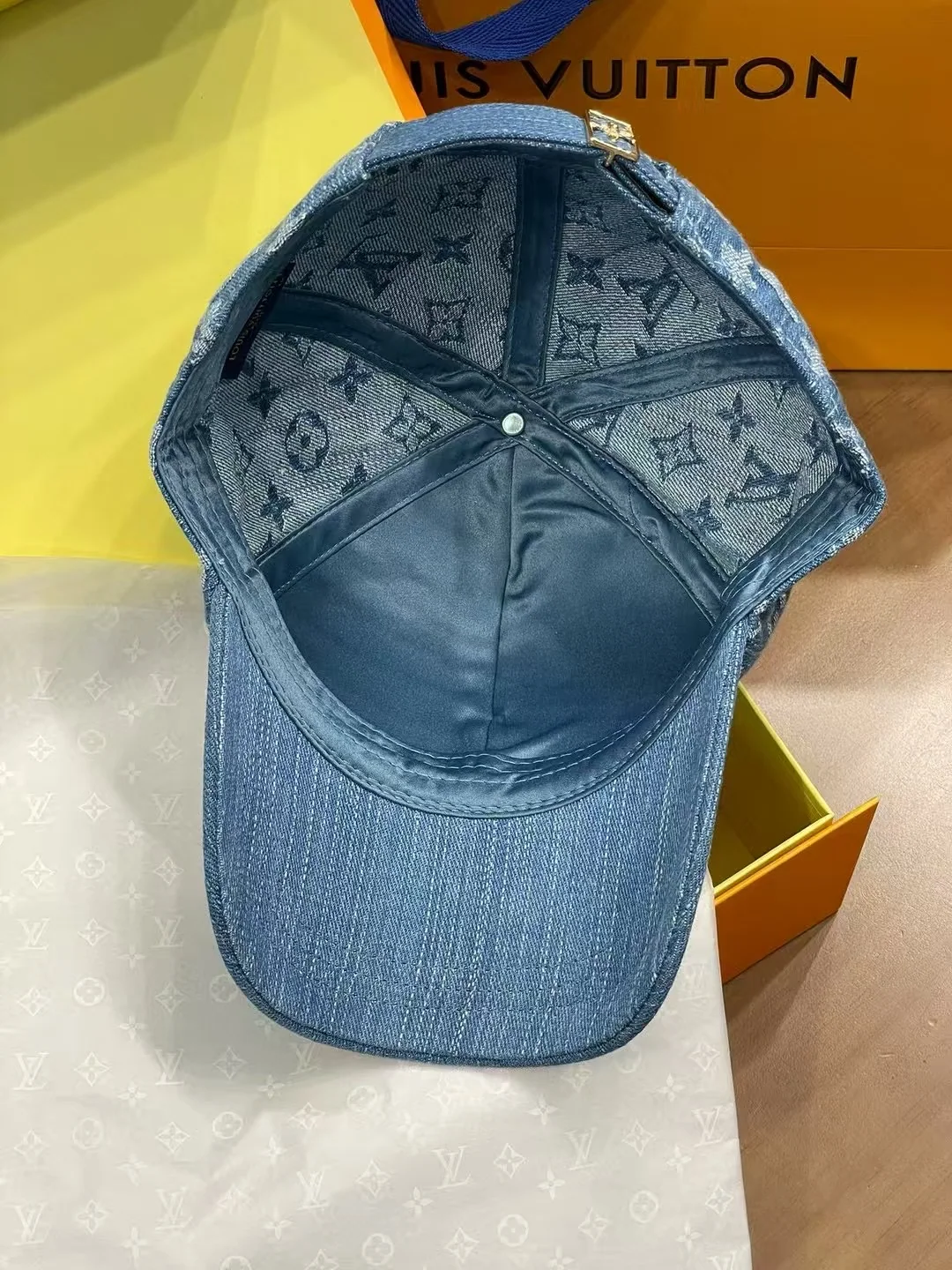 루이비통 데님 베이스볼 캡 상세 이미지 7