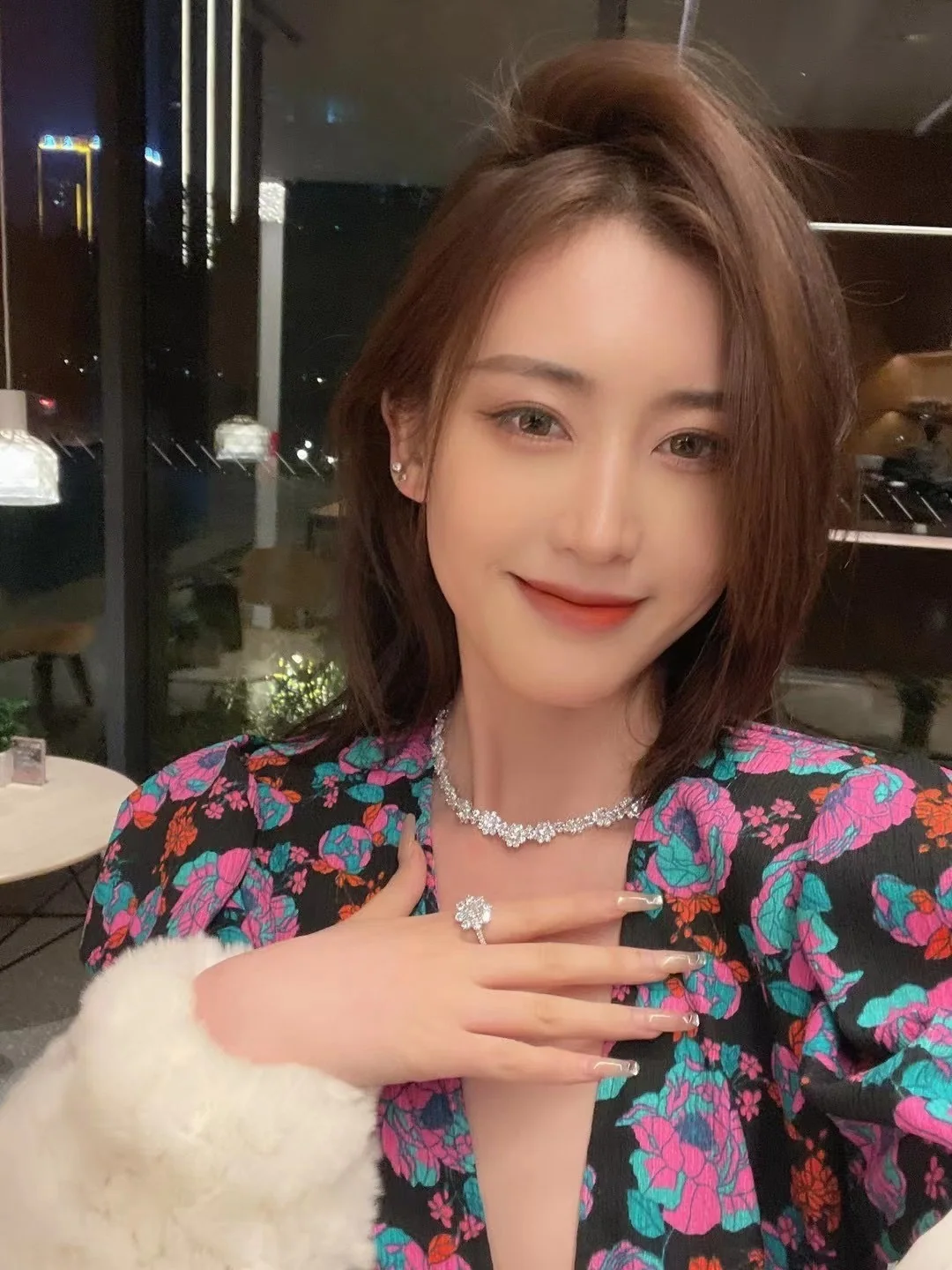 해리윈스턴 해바라기 디자인 목걸이 상세 이미지 5