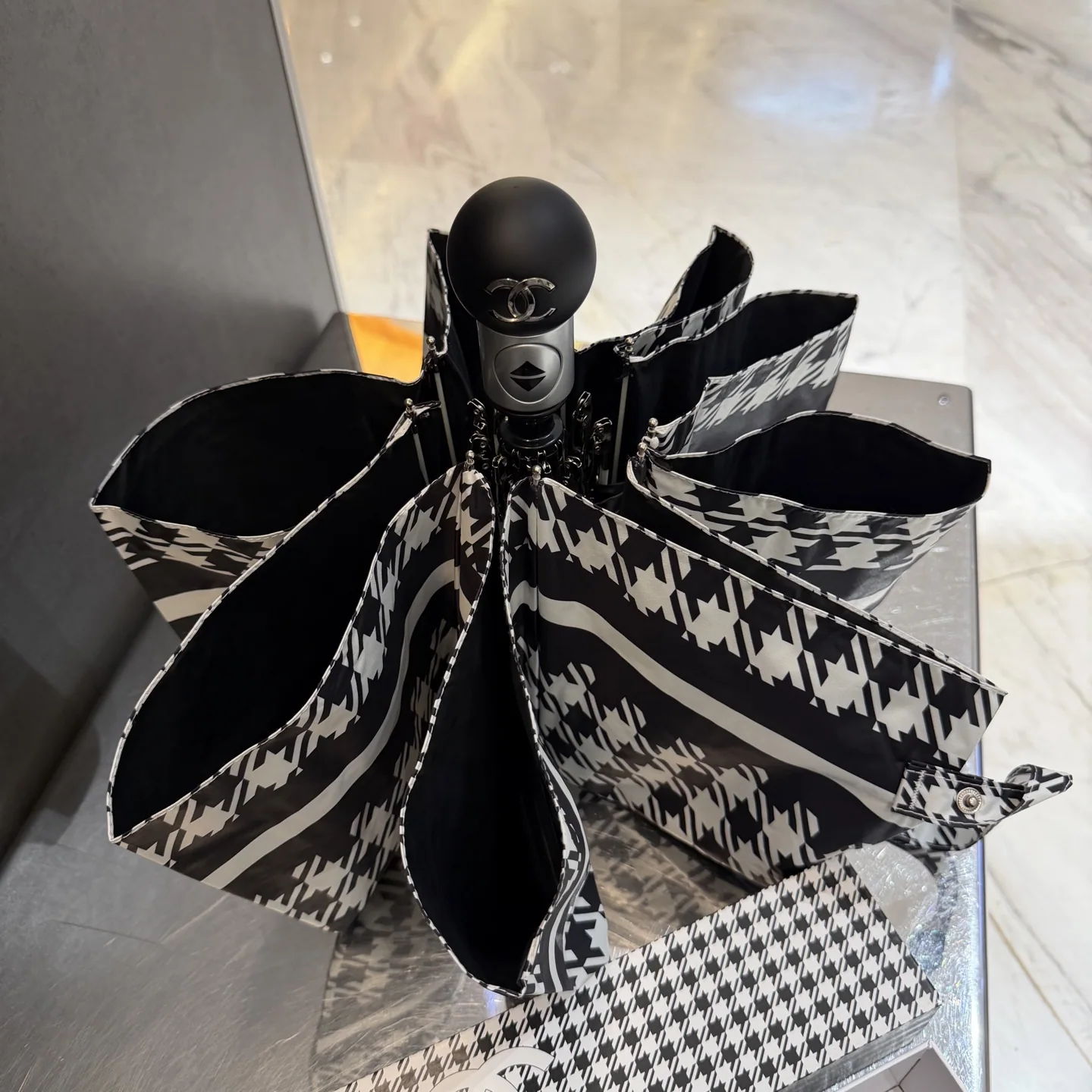 샤넬 우산 85290 Chanel Umbrella 상세 이미지 5