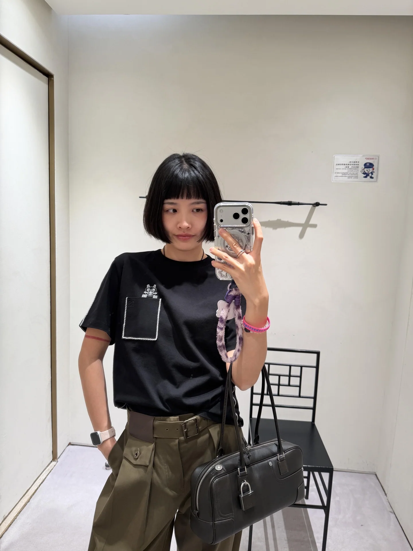 루이비통 여성 코튼 자수 오버핏 반팔 티셔츠 5873 상세 이미지 9