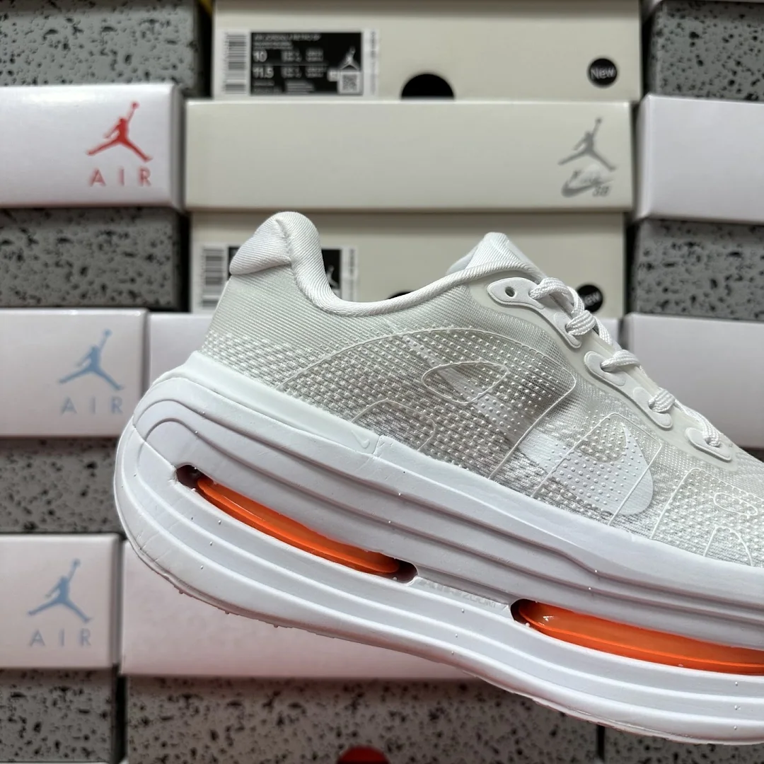 나이키 [5A] 보메로 프리미엄 화이트 HQ2050-533 201630 Nike Vomero Premium 상세 이미지 6