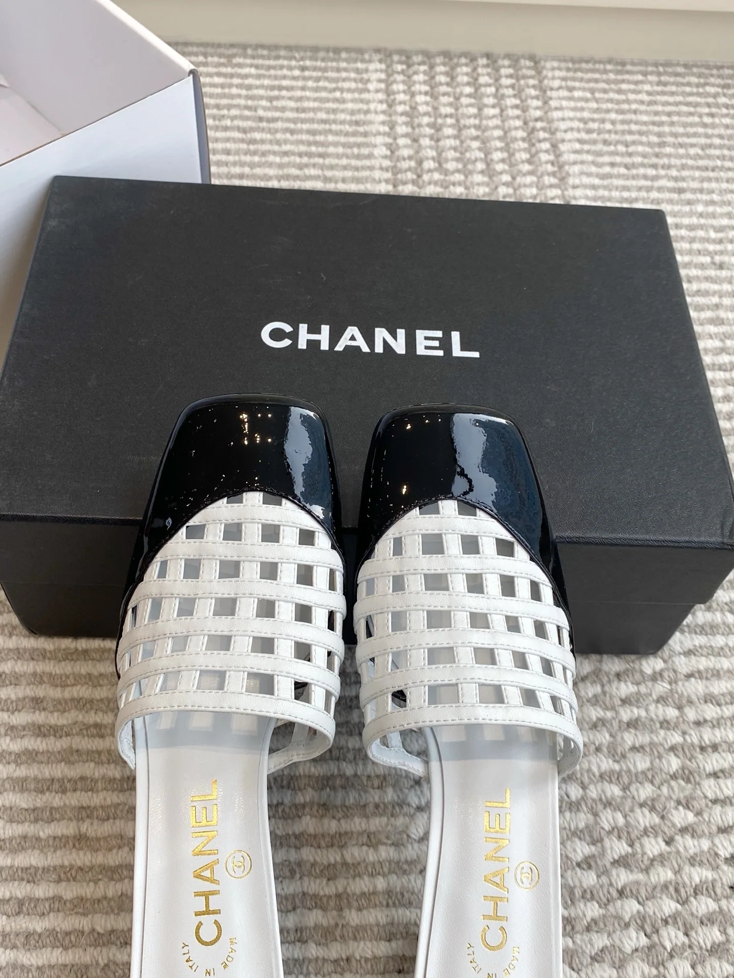 샤넬 메시 짜임 청키힐 오픈토 뮬 상세 이미지 6