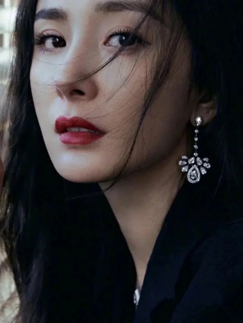 쇼메 티어드롭 태슬 귀걸이 상세 이미지 3