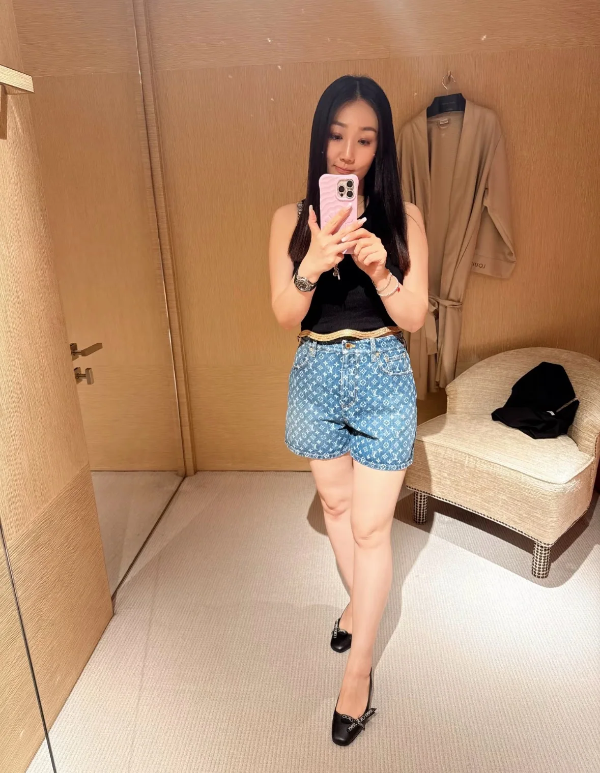 루이비통 모노그램 패턴 하이웨스트 여성 데님 반바지 상세 이미지 8